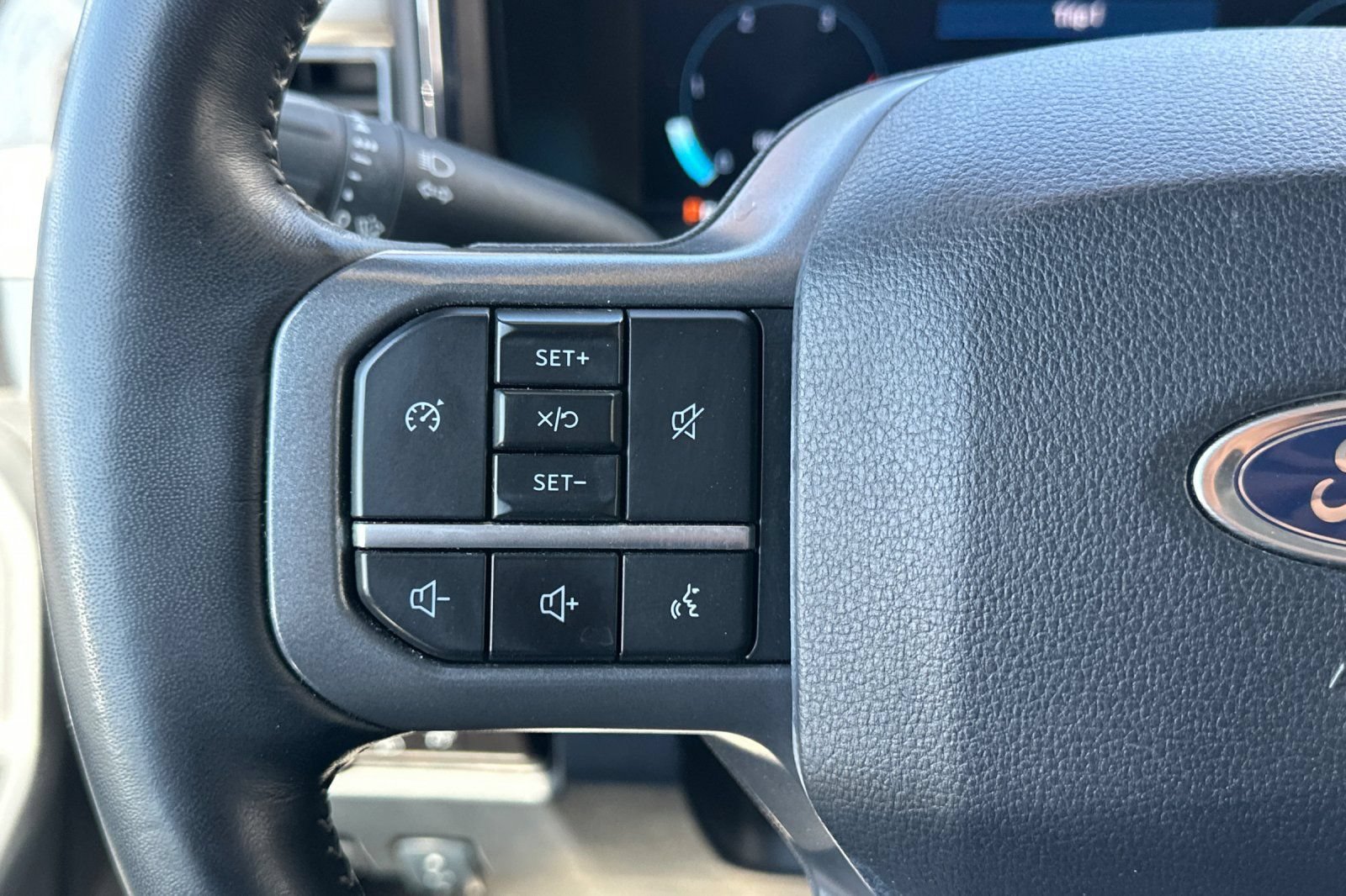 Certified 2024 Ford F250 Lariat AWD/4WD image 25