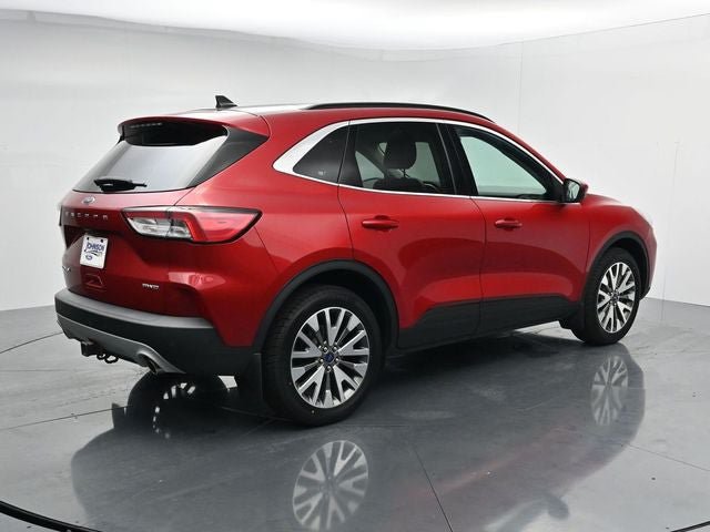 Certified 2022 Ford Escape Titanium w/ Class II Trailer Tow Package AWD/4WD image 10