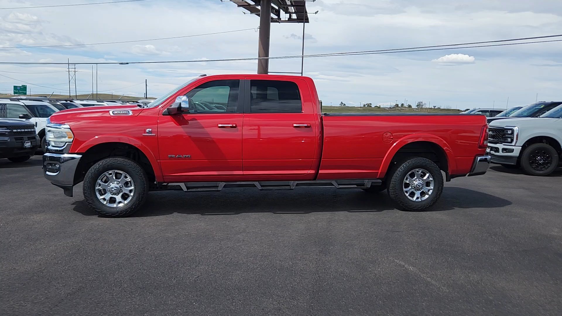Used 2021 RAM 3500 Laramie AWD/4WD image 2