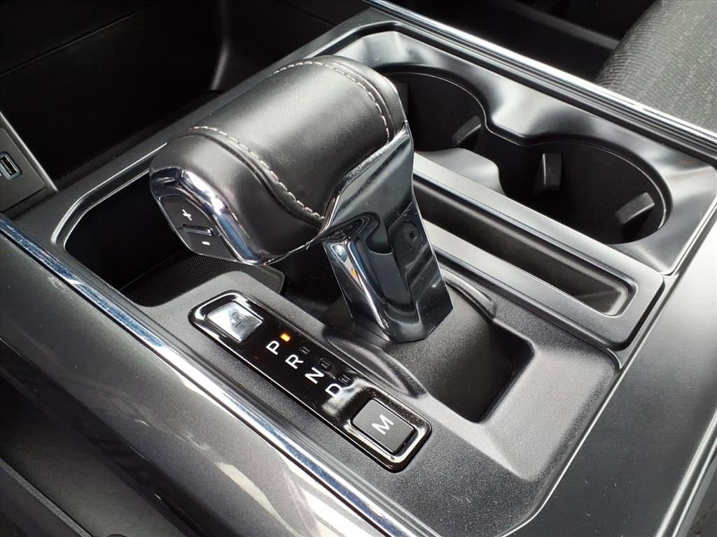 Certified 2022 Ford F150 XLT w/ Equipment Group 302A High image 20