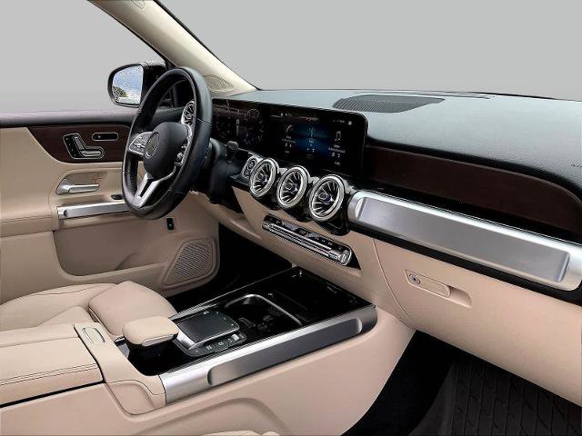 Used 2023 Mercedes-Benz GLB 250 4MATIC image 28