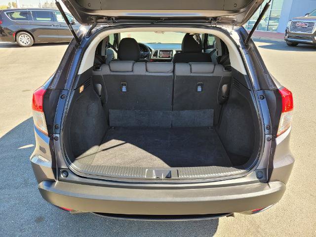 Used 2019 Honda HR-V LX image 9