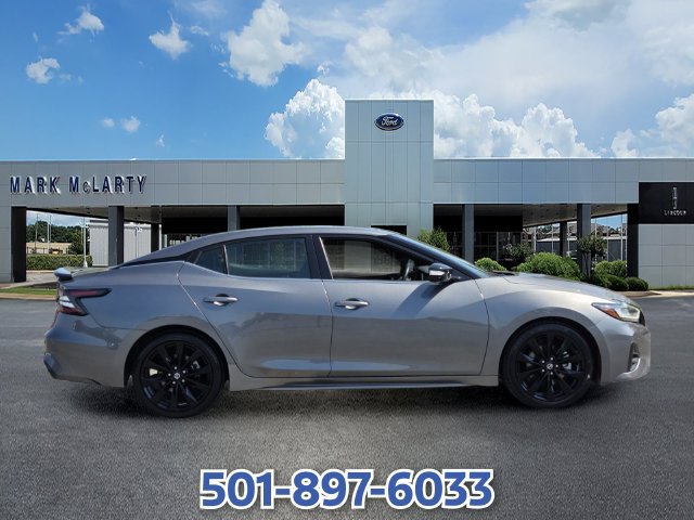 Used 2022 Nissan Maxima SR w/ Sport Mat Group FWD image 6
