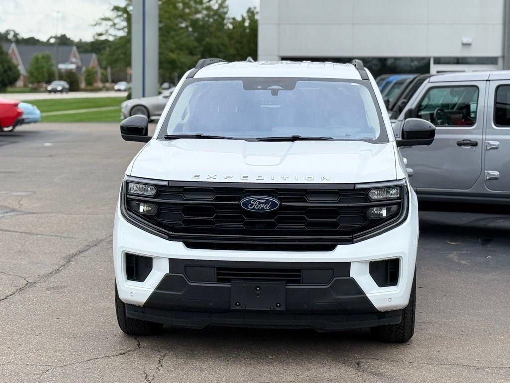 Certified 2025 Ford Expedition Active AWD/4WD image 34