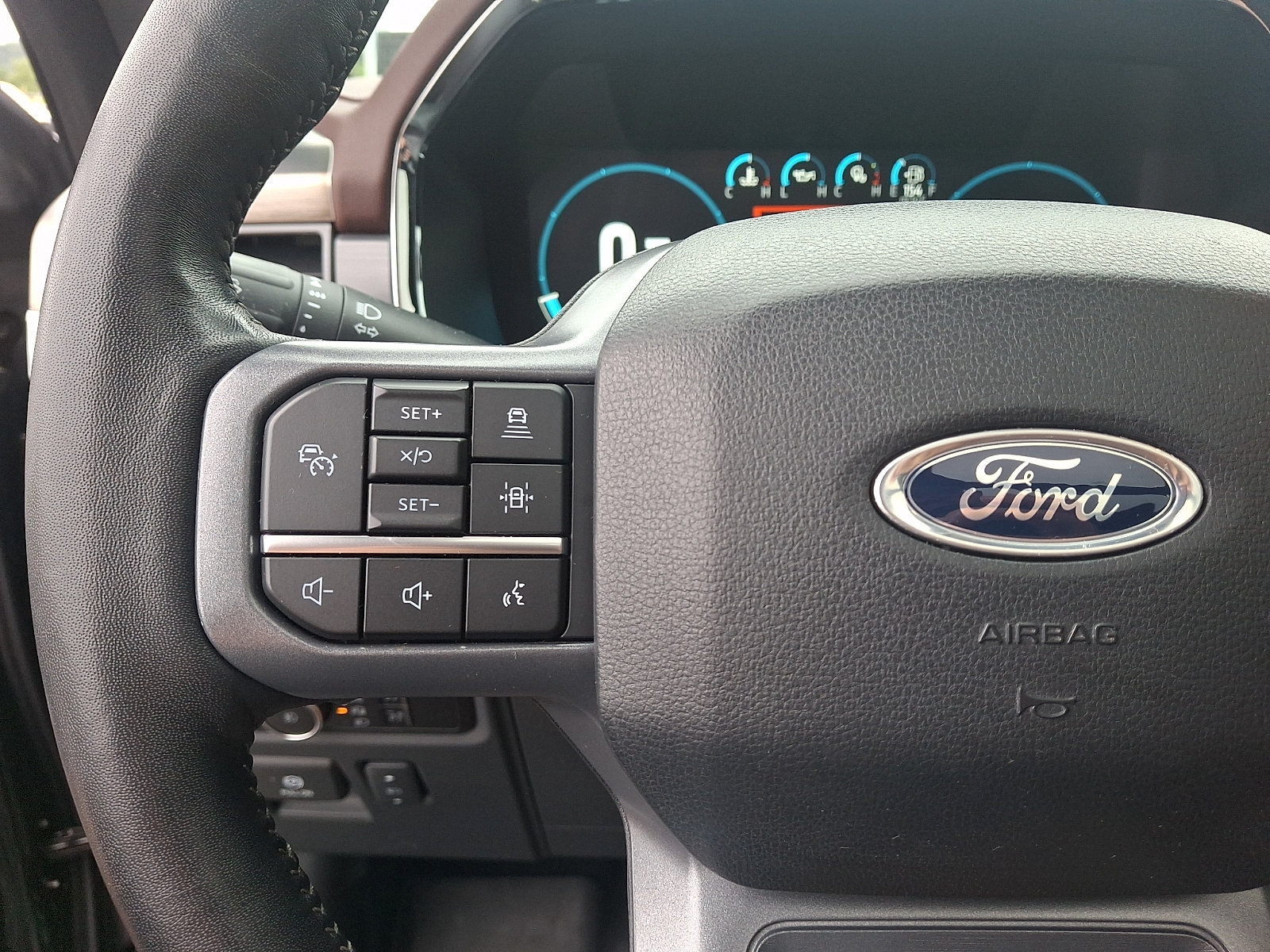 Certified 2023 Ford F150 Lariat w/ Equipment Group 502A High AWD/4WD image 23