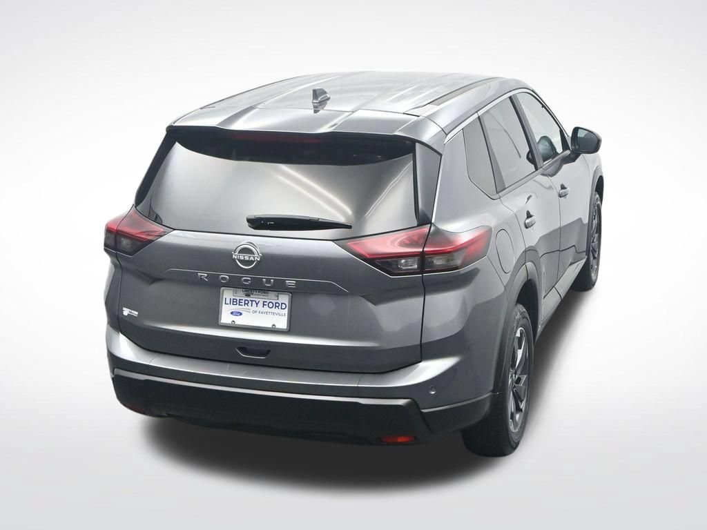 Used 2025 Nissan Rogue SV FWD image 39