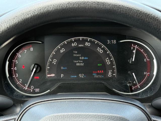 Used 2025 Toyota RAV4 XLE AWD/4WD image 17