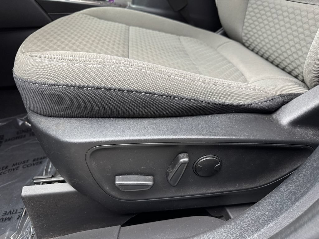 Certified 2022 Ford Escape SE w/ Convenience Package FWD image 11