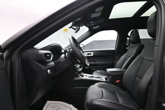Certified 2020 Ford Explorer ST w/ ST High-Performance Pack AWD/4WD image 9