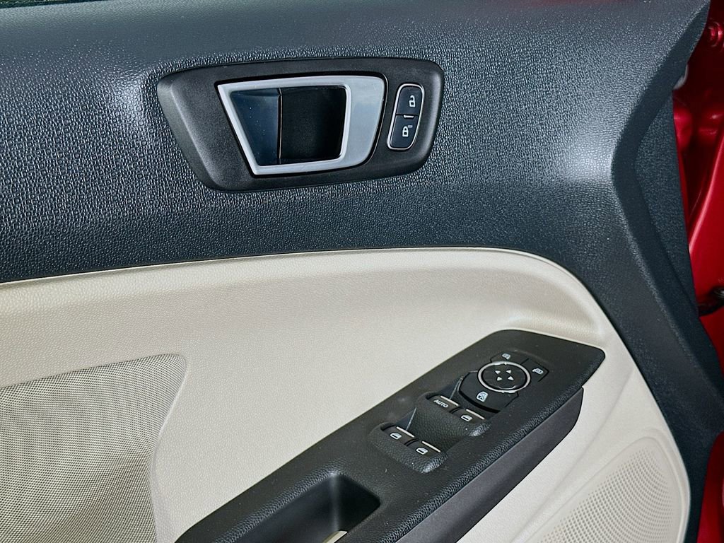 Certified 2018 Ford EcoSport SE image 19