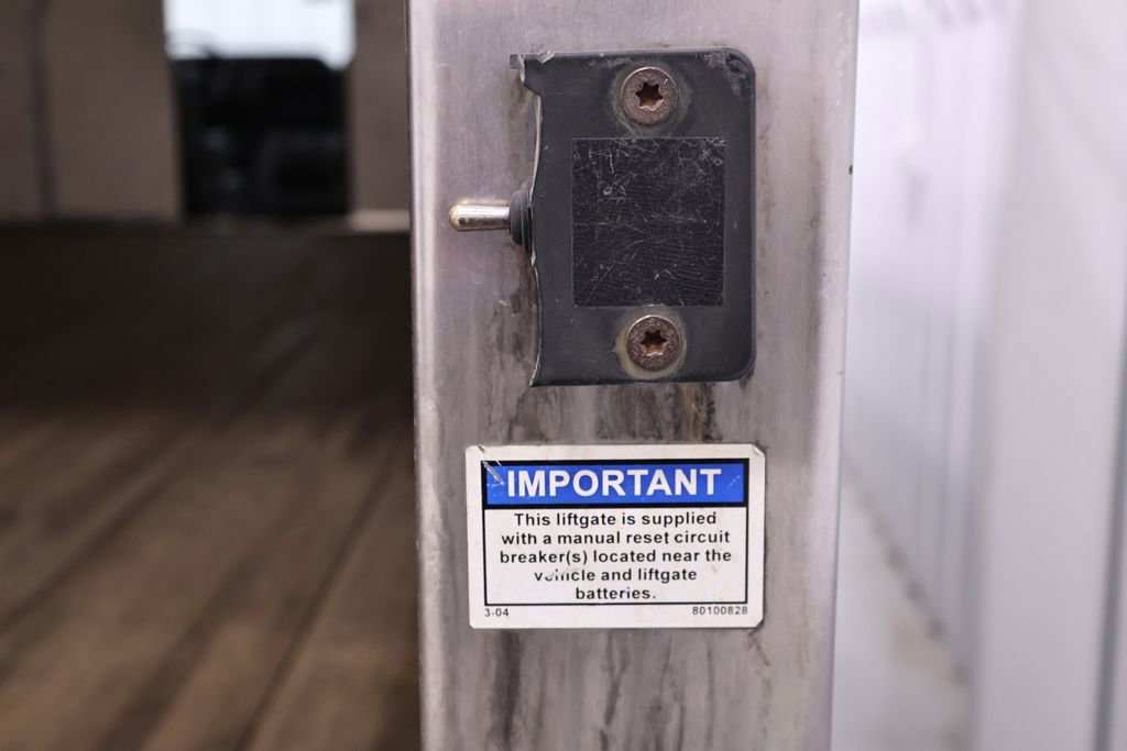 Certified 2019 Ford E-450 and Econoline 450 Super Duty w/ Power Windows & Locks Group RWD image 13