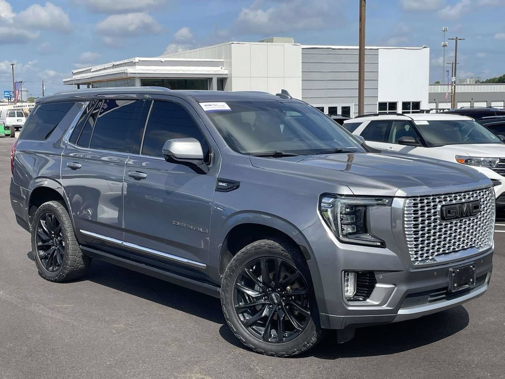 Used 2021 GMC Yukon Denali w/ Denali Premium Package AWD/4WD image 1