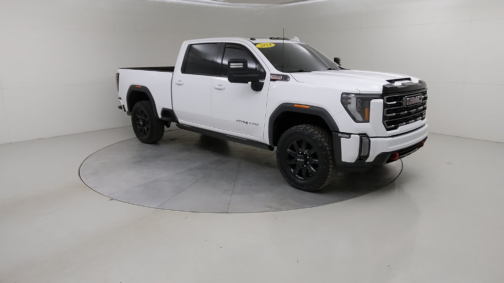 Used 2024 GMC Sierra 3500 AT4 w/ AT4 Premium Plus Package AWD/4WD image 11