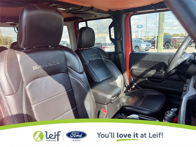 Used 2018 Jeep Wrangler Unlimited Sahara w/ Safety Group image 32