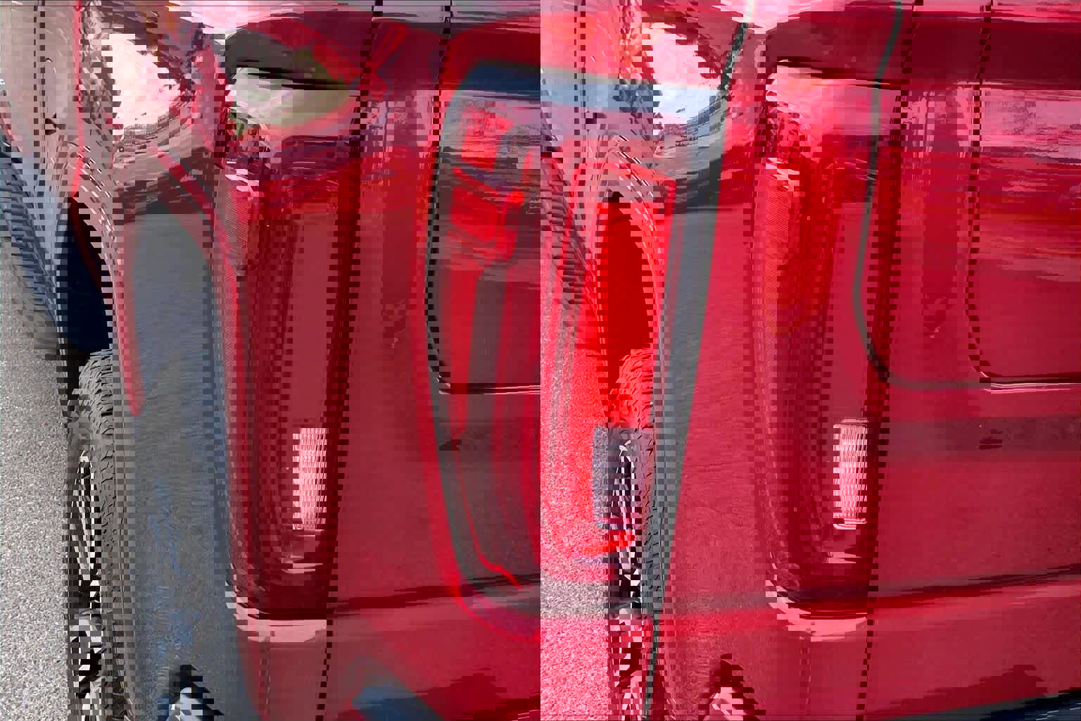 Used 2024 GMC Sierra 1500 AT4 w/ Technology Package image 28