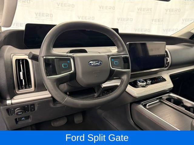Certified 2025 Ford Expedition Active AWD/4WD image 19