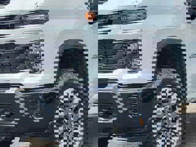 Used 2024 Chevrolet Silverado 2500 Custom w/ Snow Plow Prep/Camper Package image 10