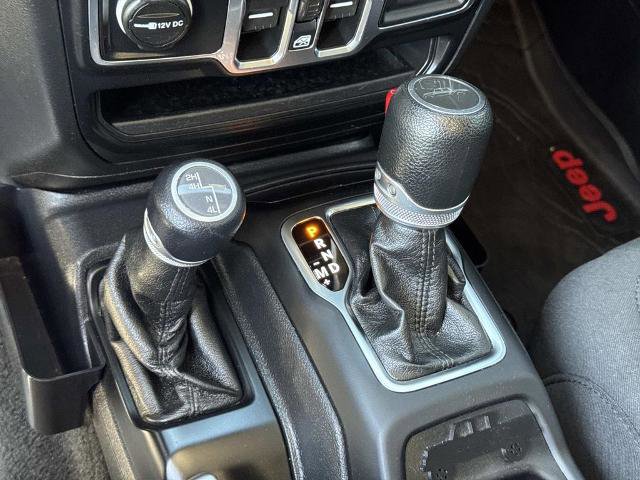 Used 2021 Jeep Gladiator Sport AWD/4WD image 16