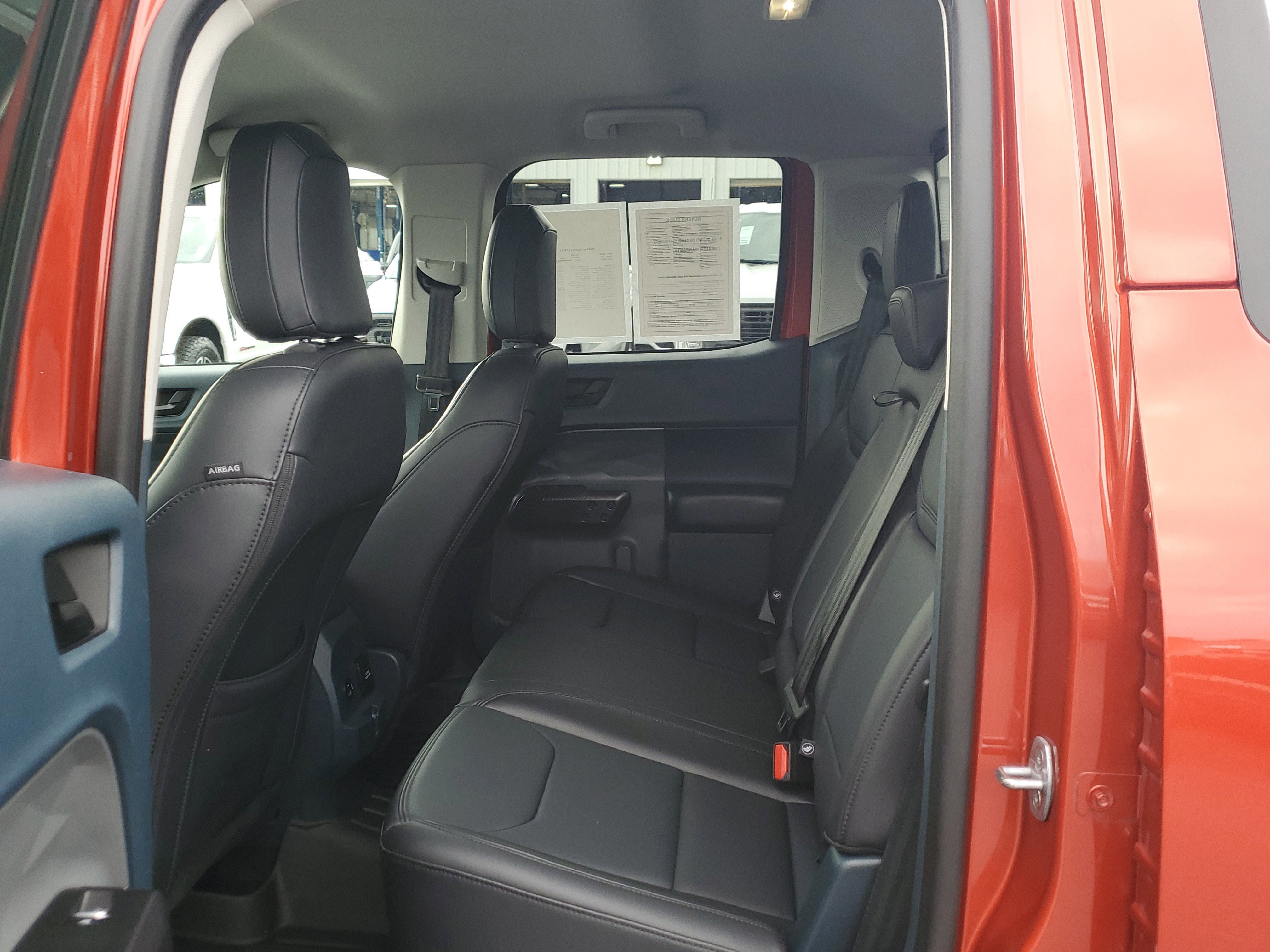 Certified 2024 Ford Maverick Lariat w/ Black Appearance Package image 11