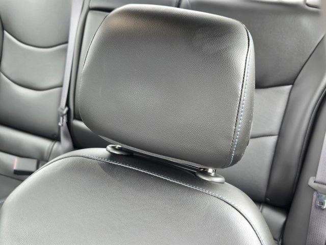 Used 2017 Chevrolet Volt LT w/ Comfort Package image 22