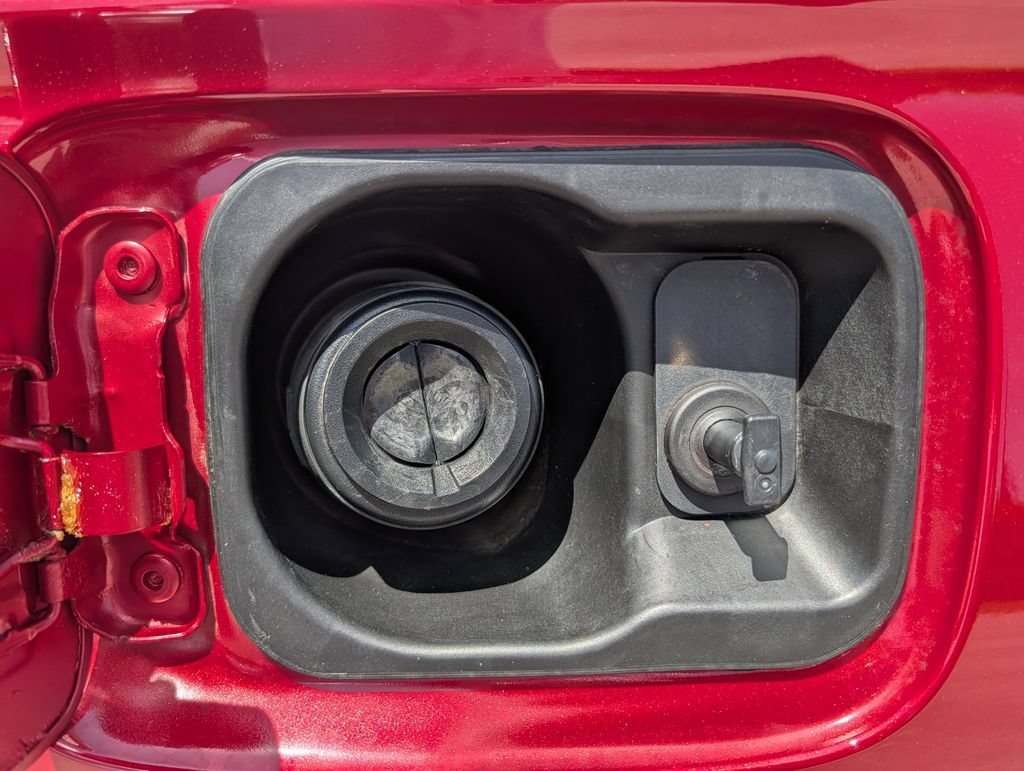 Used 2025 Honda CR-V LX image 33