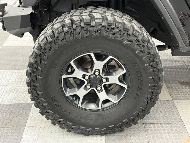 Used 2018 Jeep Wrangler Unlimited Rubicon w/ Safety Group AWD/4WD image 16