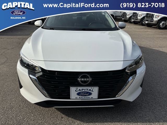 Used 2025 Nissan Sentra SV FWD image 10