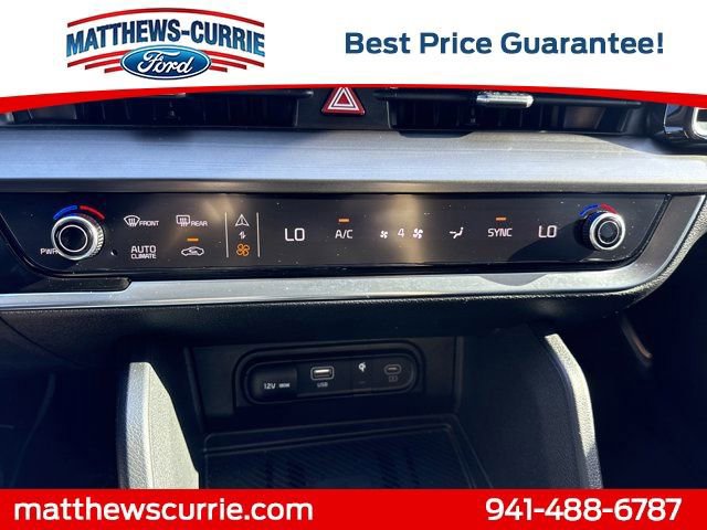 Used 2024 Kia Sportage EX image 19