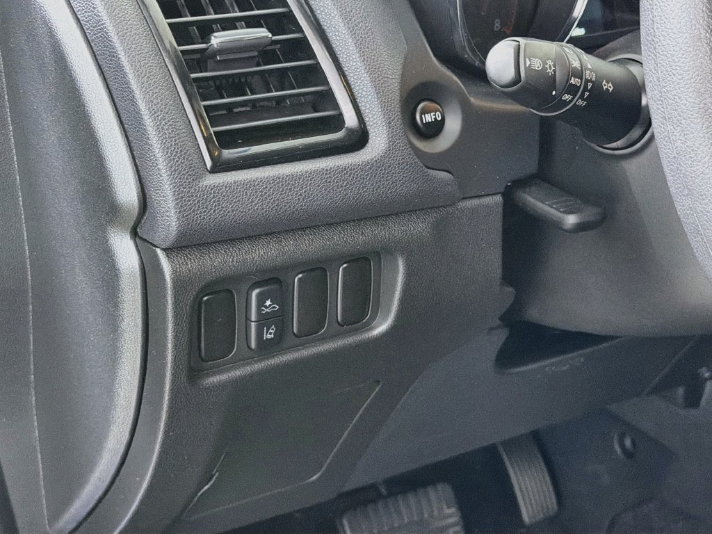 Used 2026 Mitsubishi Outlander Sport ES AWD/4WD image 12
