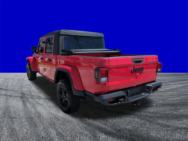 Used 2022 Jeep Gladiator Sport AWD/4WD image 3