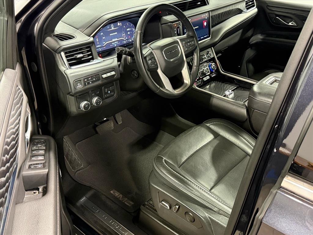 Used 2023 GMC Yukon Denali w/ Max Trailering Package image 10