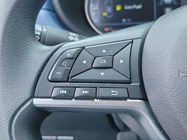 Used 2025 Nissan Versa SV FWD image 22