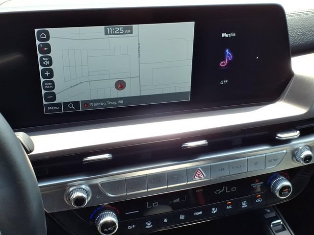 Used 2025 Kia Telluride S AWD/4WD image 26