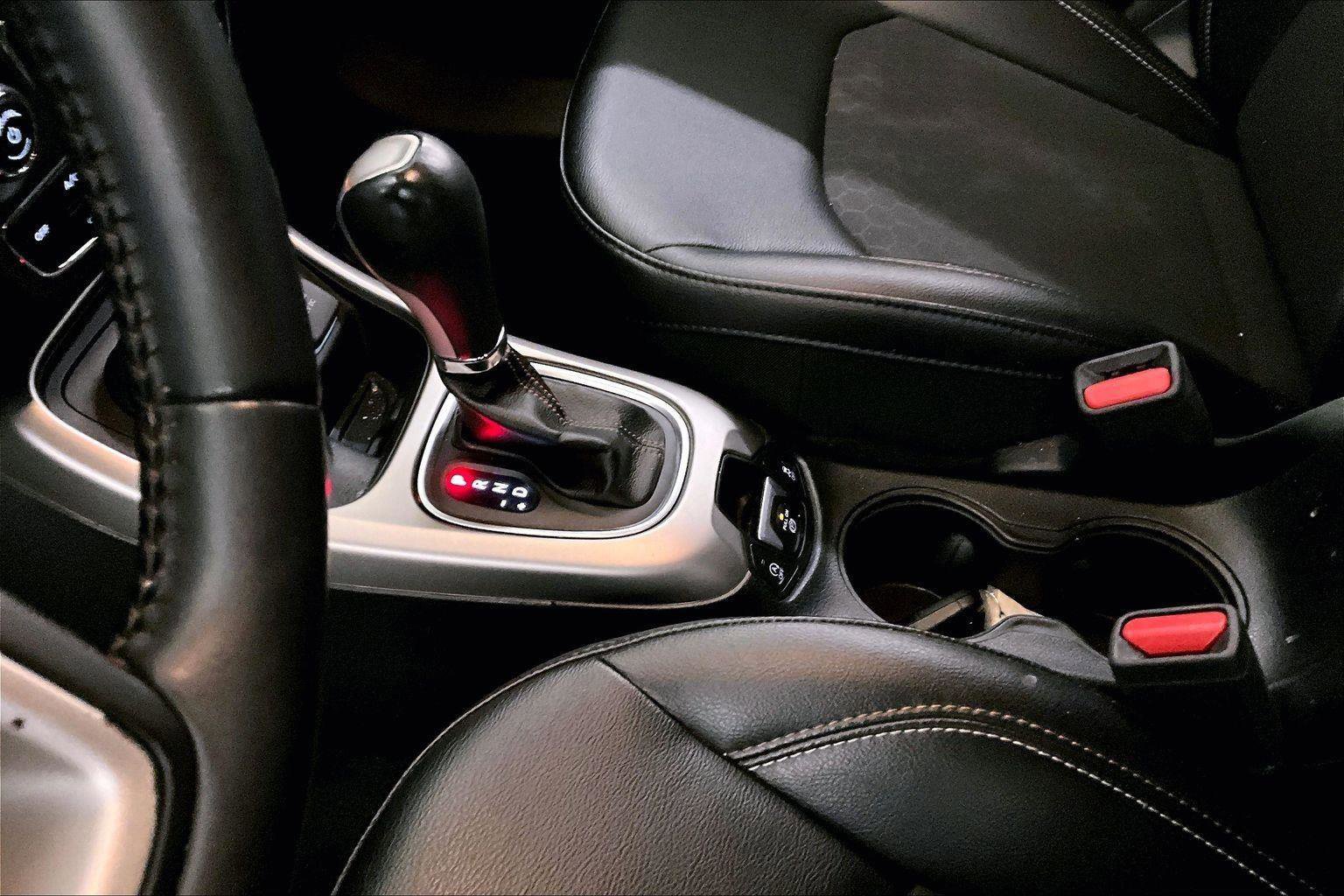 Used 2019 Jeep Compass Latitude image 16