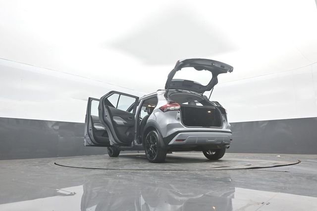 Used 2021 Nissan Kicks SR w/ SR Premium Package image 44