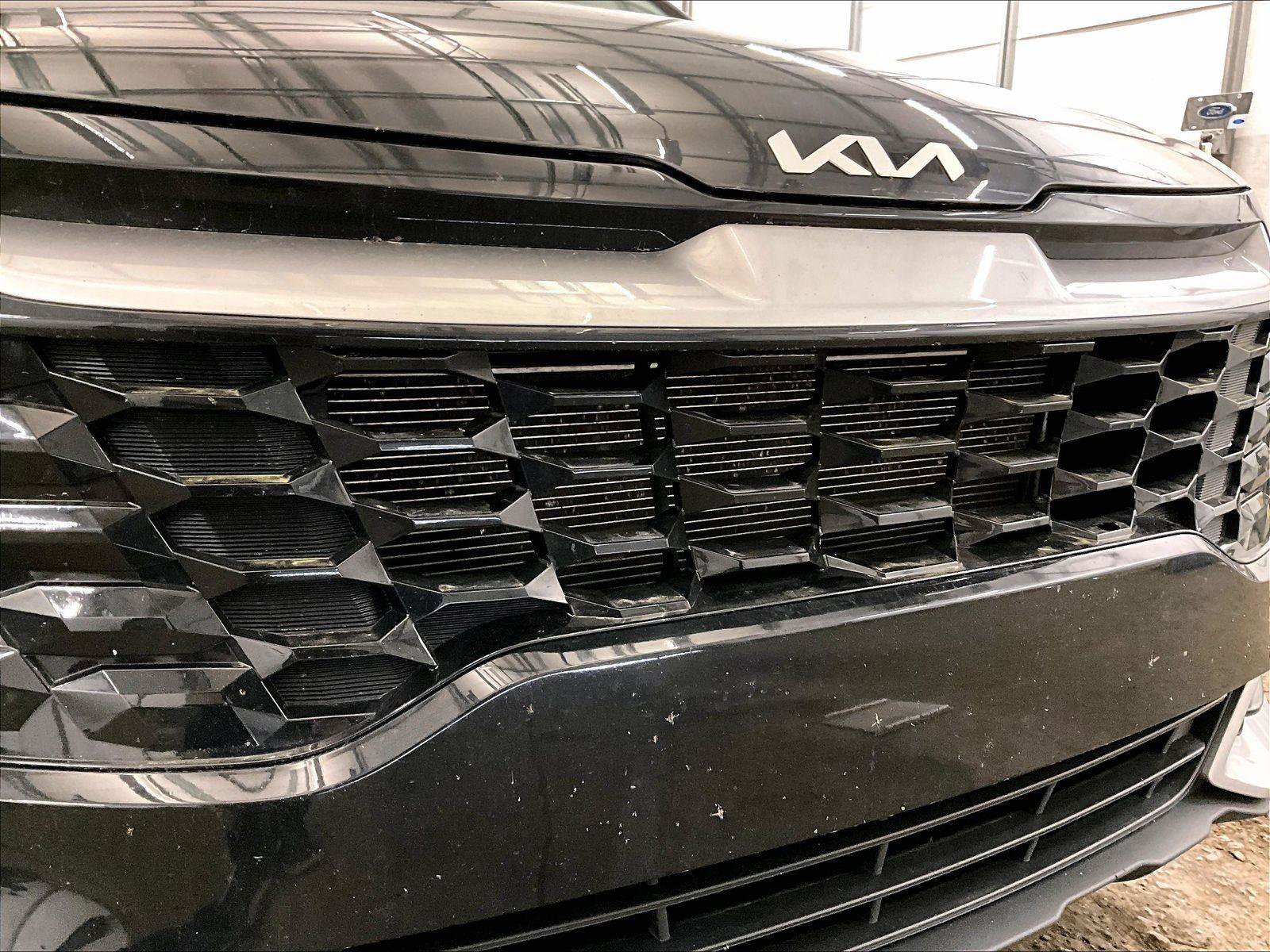 Used 2023 Kia Sportage EX image 29