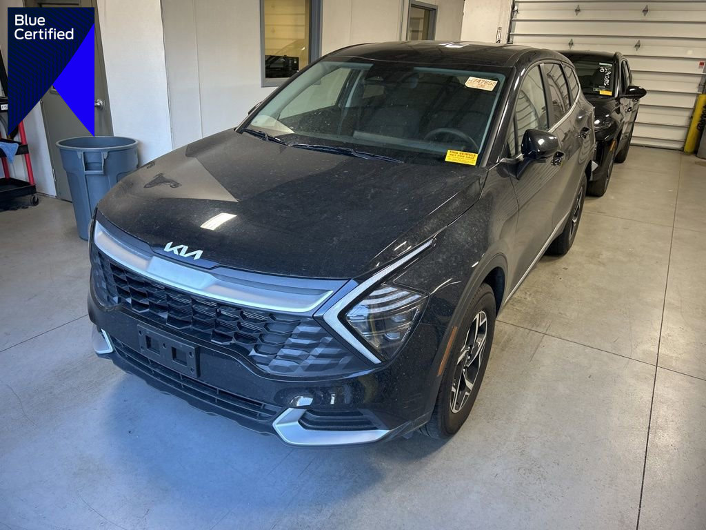 Used 2025 Kia Sportage LX