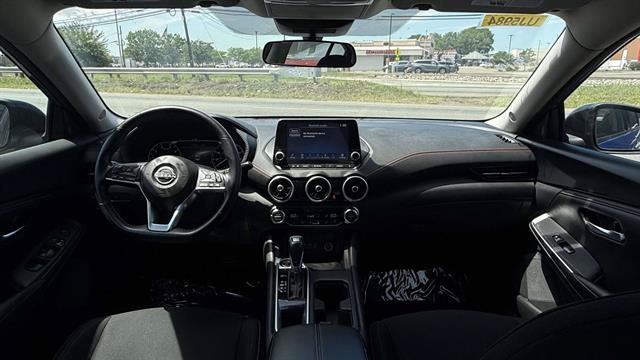 Used 2025 Nissan Sentra SR FWD image 25