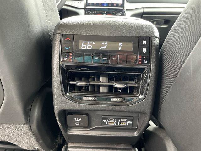 Used 2023 Jeep Grand Cherokee L Limited AWD/4WD image 14
