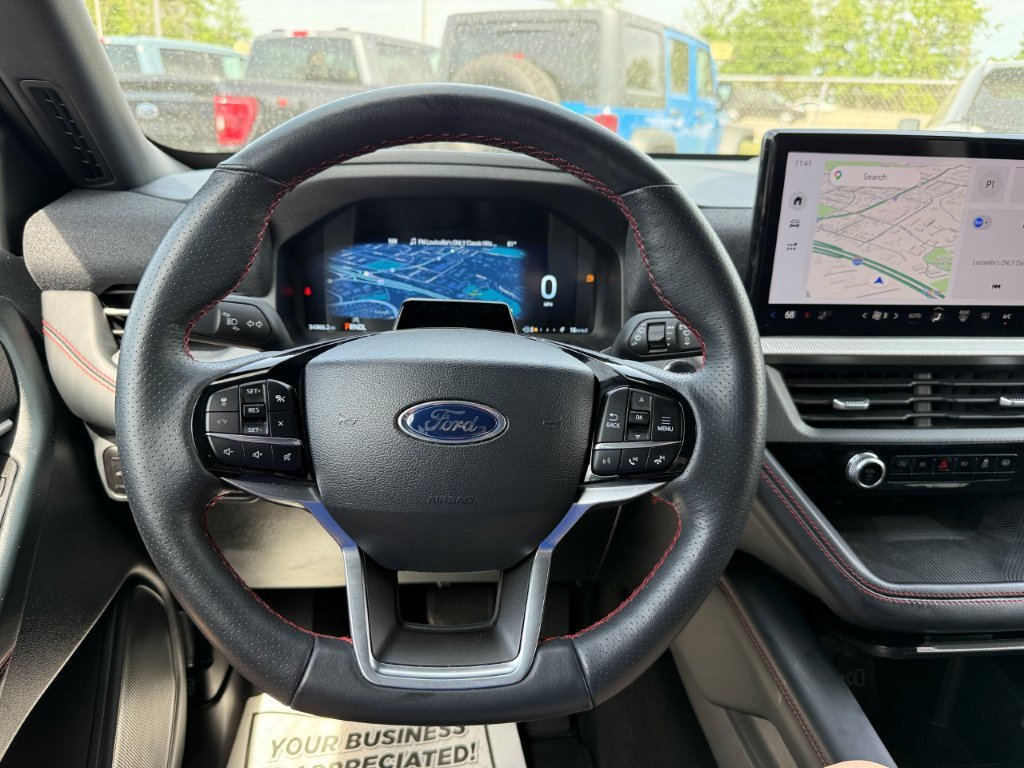 Certified 2025 Ford Explorer ST-Line w/ ST-Line Street Pack AWD/4WD image 39
