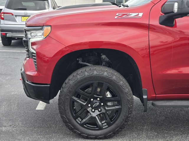 Used 2024 Chevrolet Silverado 1500 LT Trail Boss w/ LT Trail Boss Premium Package AWD/4WD image 8