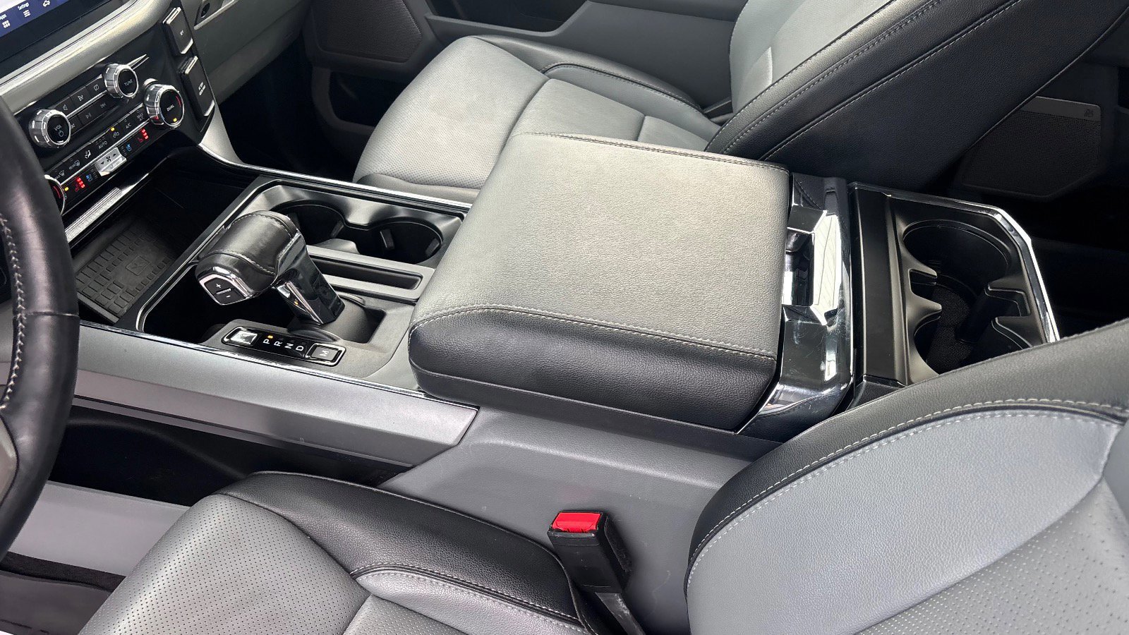 Certified 2022 Ford F150 Lariat w/ Equipment Group 502A High image 52