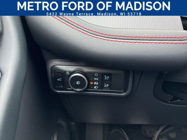 Certified 2025 Ford Explorer ST-Line image 31