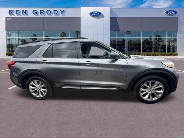 Certified 2023 Ford Explorer XLT w/ Equipment Group 202A RWD image 5