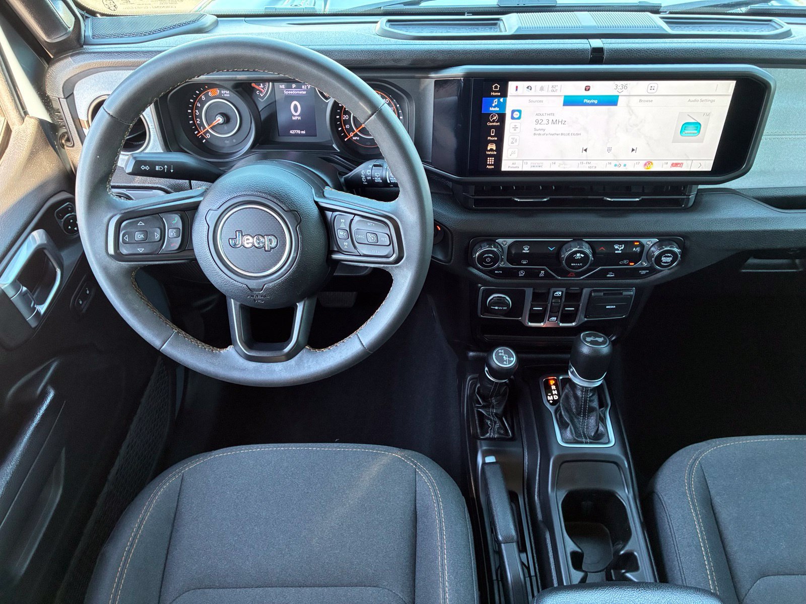 Used 2024 Jeep Wrangler Unlimited Sport AWD/4WD image 16