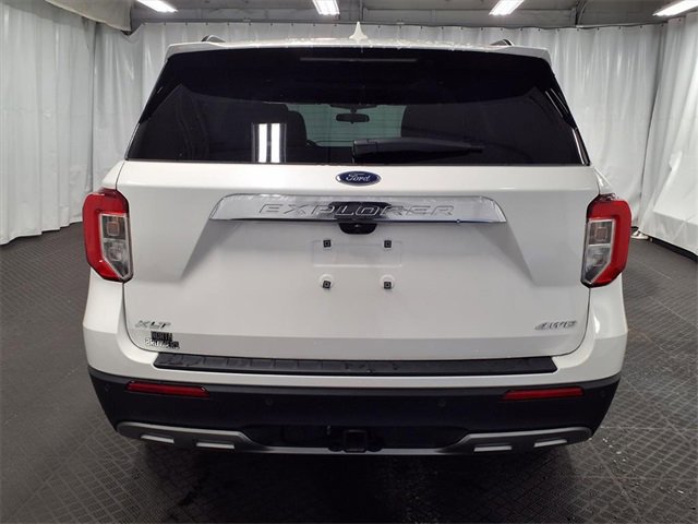 Certified 2023 Ford Explorer XLT w/ Equipment Group 202A image 3