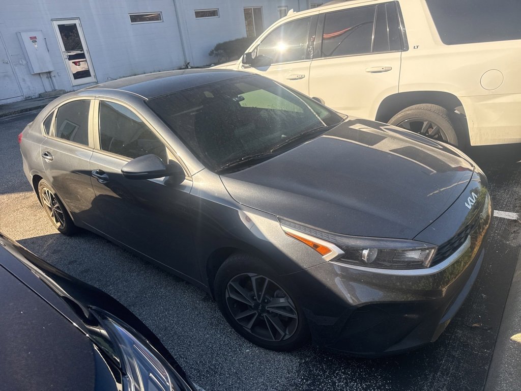 Used 2023 Kia Forte LXS w/ LXS Technology Package image 2