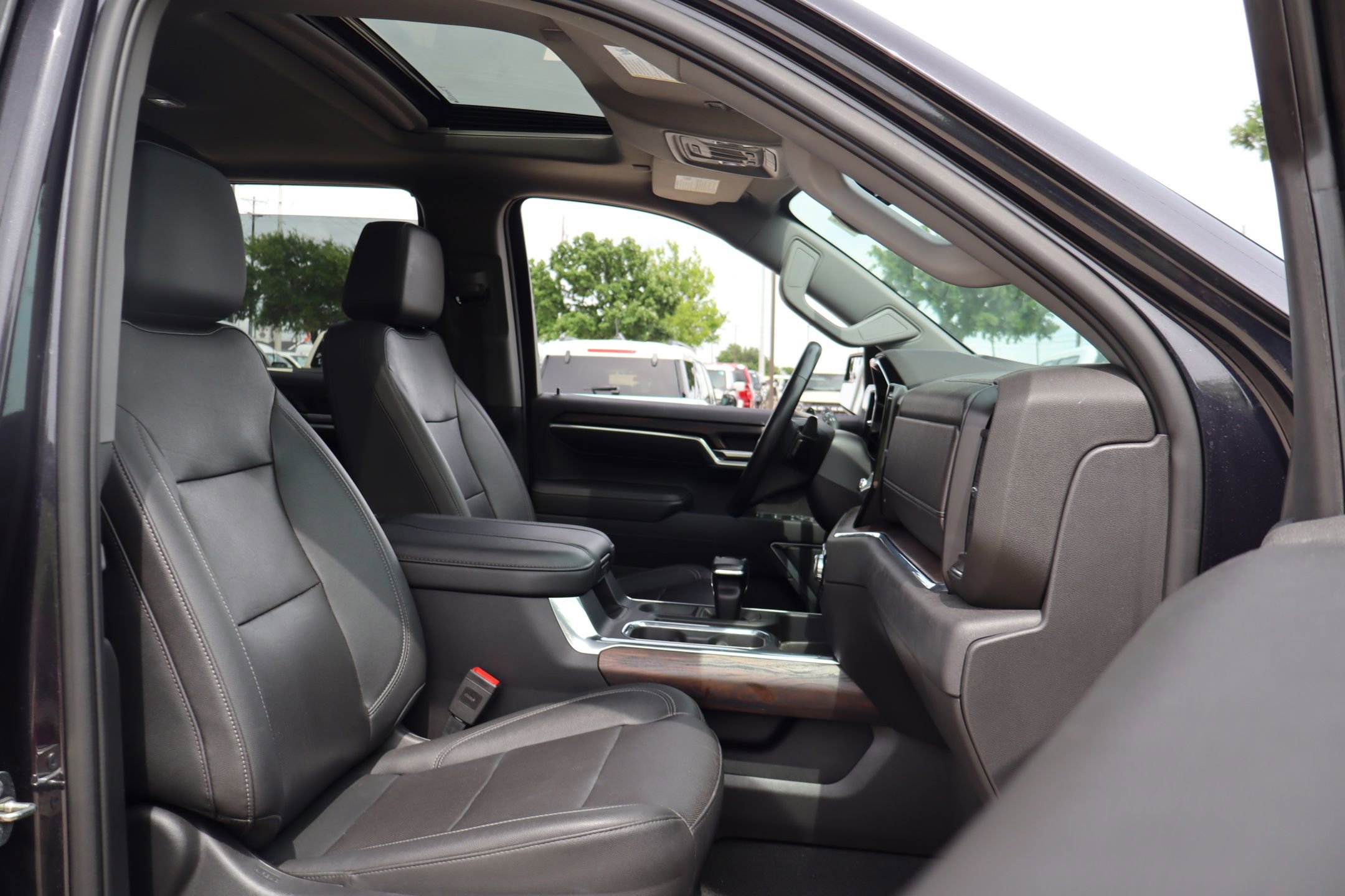 Used 2023 GMC Sierra 1500 SLT RWD image 31