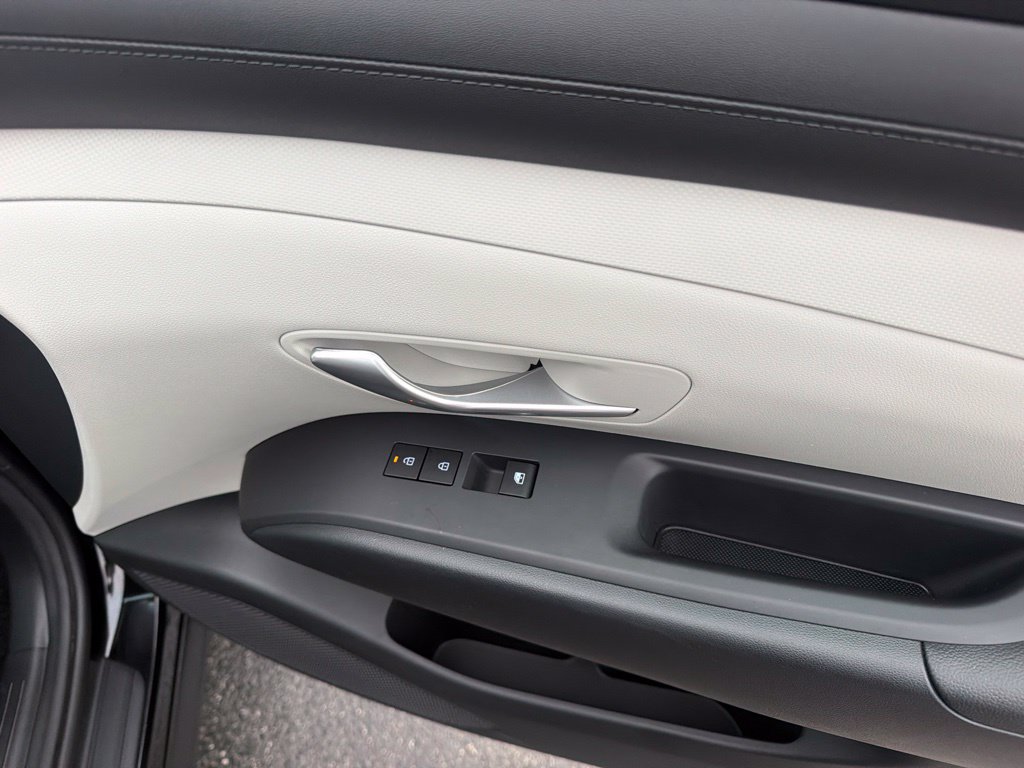 Used 2025 Hyundai Tucson SEL FWD image 39
