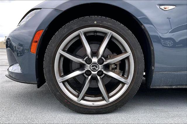 Used 2021 MAZDA MX-5 Miata RF Grand Touring RWD image 8
